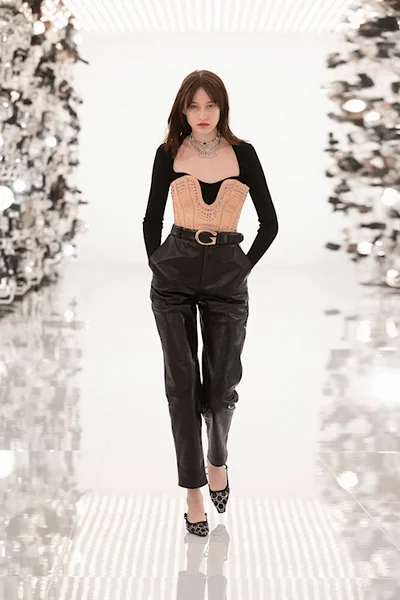 Look 22